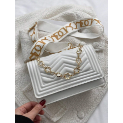 Geantă Crossbody Albă cu Decorațiuni cu Lanț, Perfectă pentru Ținutele Zilnice Feminine