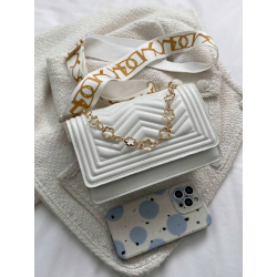 Geantă Crossbody Albă cu Decorațiuni cu Lanț, Perfectă pentru Ținutele Zilnice Feminine
