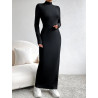 Rochie Neagră cu Guler Mock și Deschidere pe Coapsă