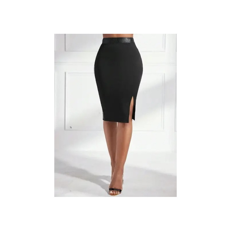 Fustă Bodycon Neagră cu Despicătură – Eleganță și Feminitate