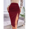 Fustă Roșie cu Șnur Lateral și Despicătură – Stil Modern și Seducător
